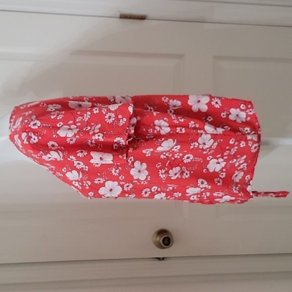 SO Size L Berry Red/Pink with White Floral Tie and Button Front Blouse - Picture 3 of 12